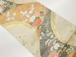 花々に色紙散らし・曲線模様織出し袋帯